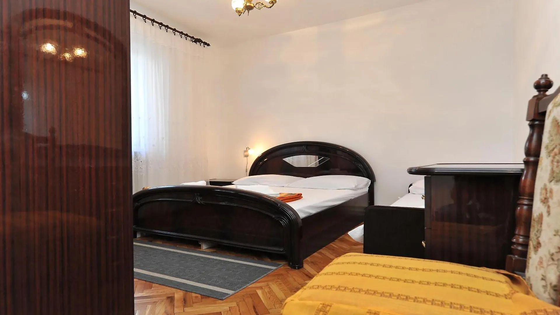 Apartments Rasin باكوشتاني كرواتيا