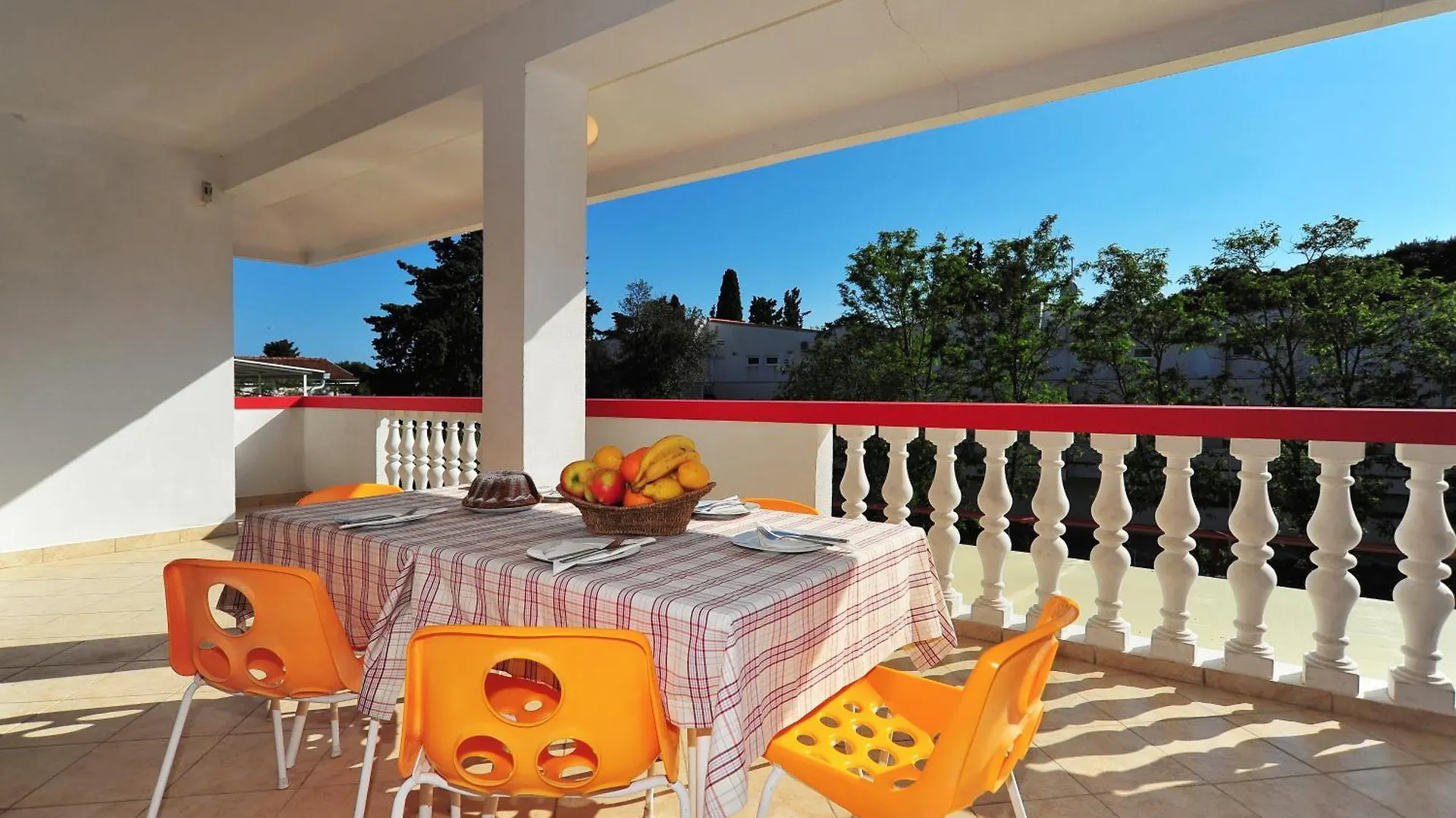Apartments Rasin باكوشتاني