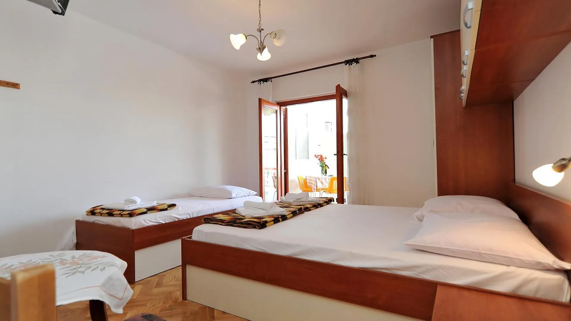 Apartments Rasin باكوشتاني