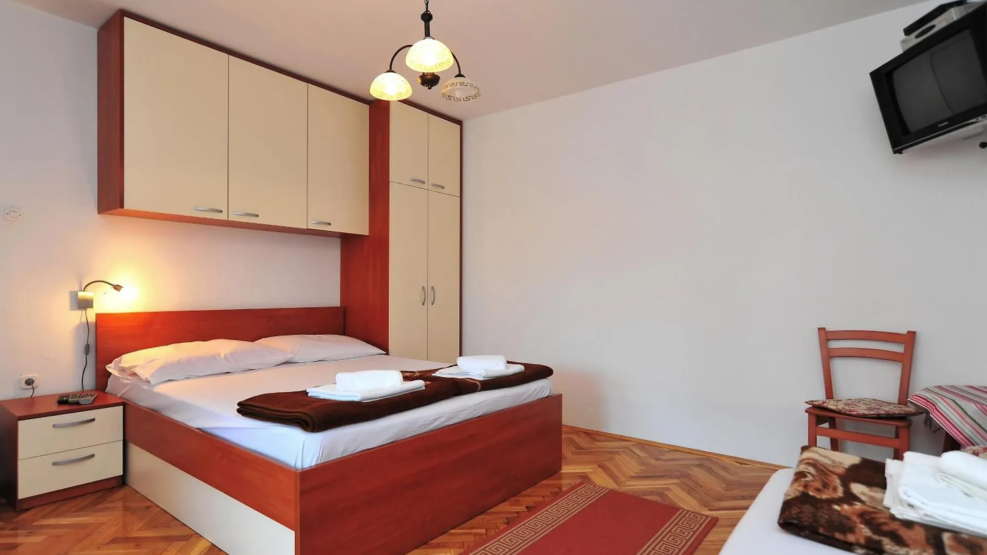 Apartments Rasin باكوشتاني كرواتيا