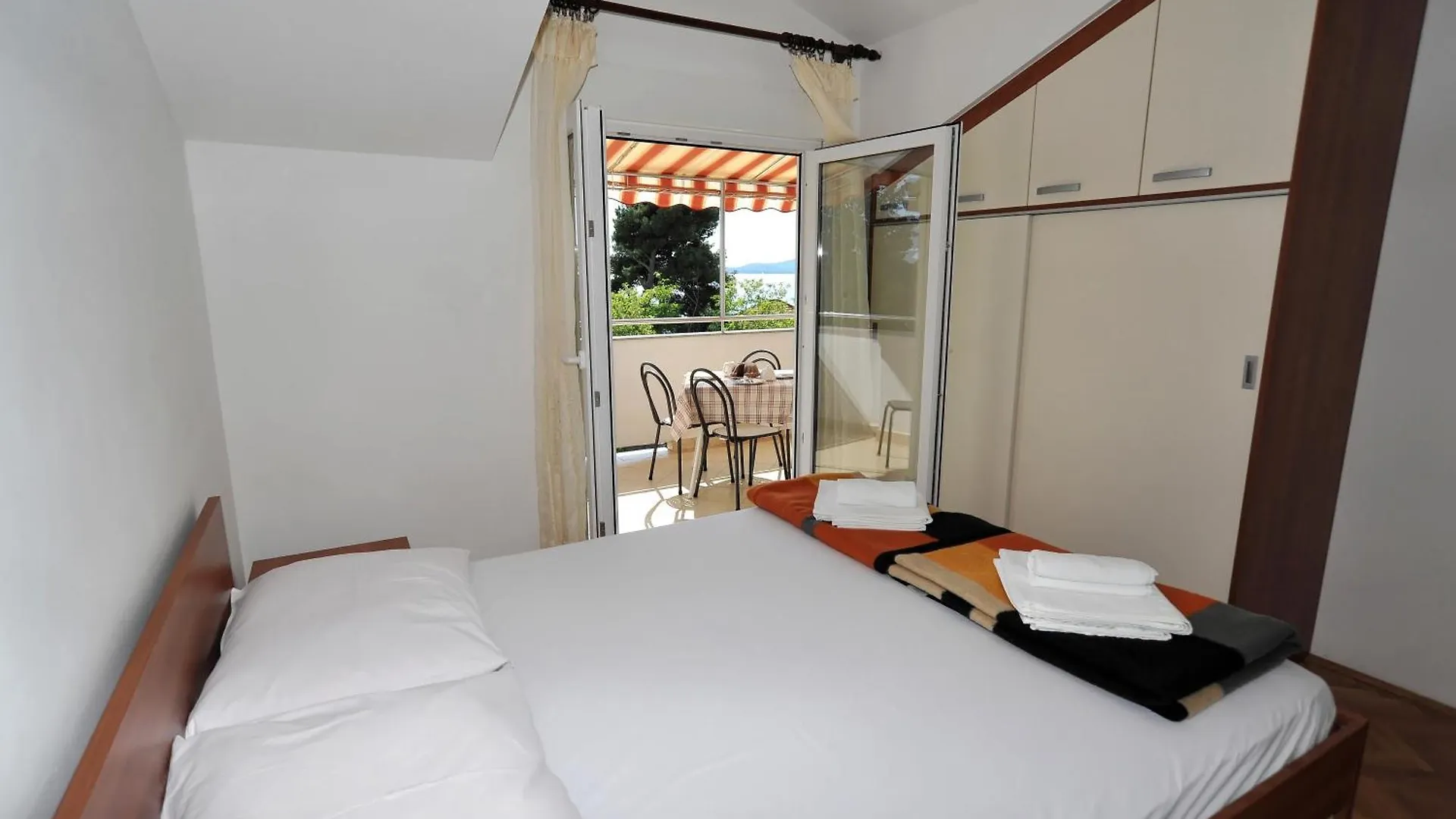 Apartments Rasin باكوشتاني 0*,  كرواتيا