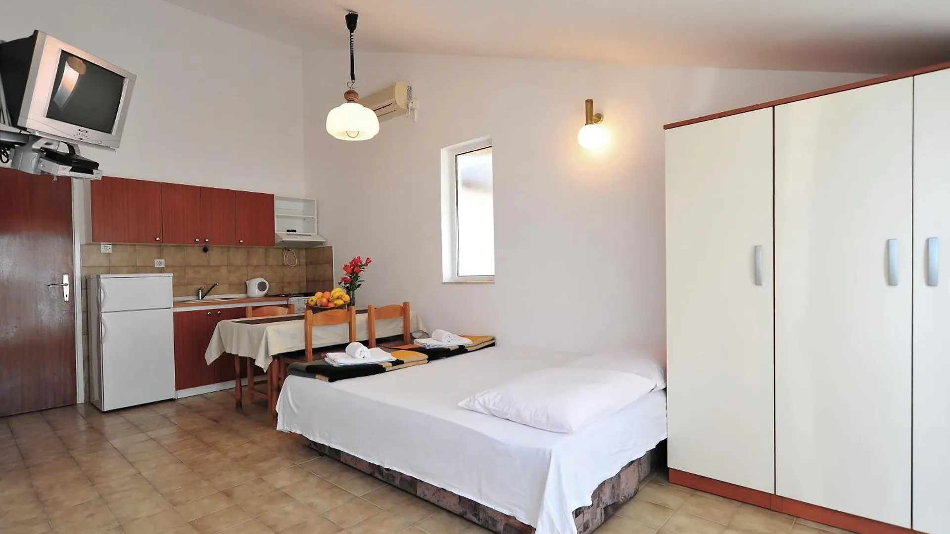 Apartments Rasin باكوشتاني
