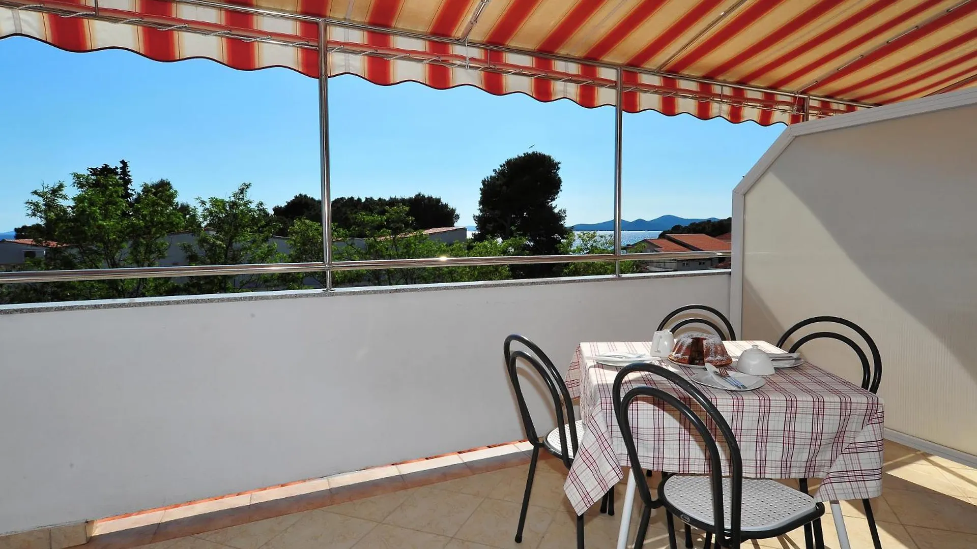 Apartments Rasin باكوشتاني