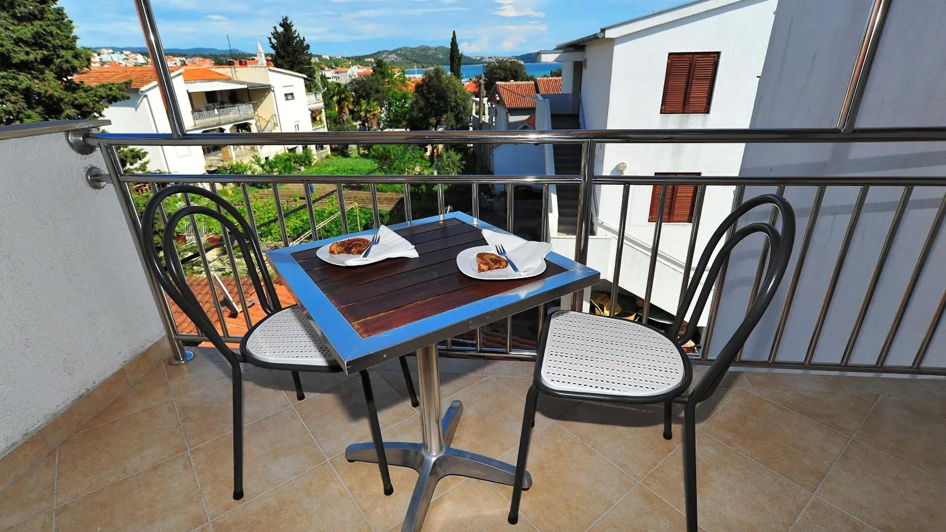 Apartments Rasin باكوشتاني