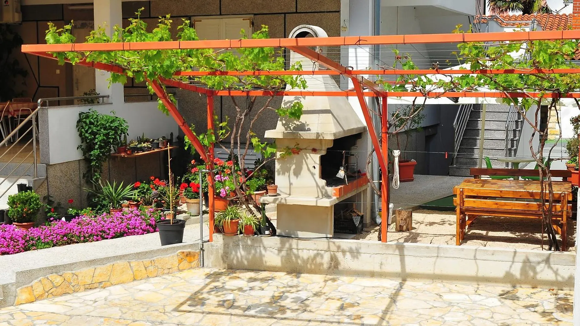 Apartments Rasin باكوشتاني
